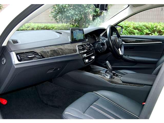 ５シリーズ ５２３ｄツーリング　ラグジュアリー　ディーゼルターボ　ワンオーナー　禁煙車　ＡＣＣ（8枚目）