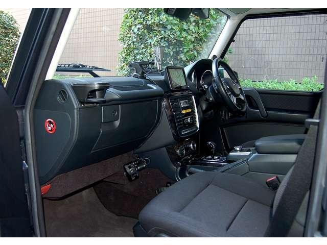 Ｇクラス Ｇ３５０　ブルーテック　ロング　ディーゼルターボ　４ＷＤ　ＢＲＡＢＵＳカスタム　２２ＡＷ　サイドマフラー　ファブリックシート　禁煙車（15枚目）