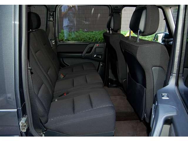 Ｇクラス Ｇ３５０　ブルーテック　ロング　ディーゼルターボ　４ＷＤ　ＢＲＡＢＵＳカスタム　２２ＡＷ　サイドマフラー　ファブリックシート　禁煙車（18枚目）