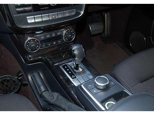 Ｇクラス Ｇ３５０　ブルーテック　ロング　ディーゼルターボ　４ＷＤ　ＢＲＡＢＵＳカスタム　２２ＡＷ　サイドマフラー　ファブリックシート　禁煙車（21枚目）