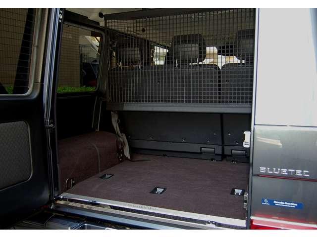 Ｇクラス Ｇ３５０　ブルーテック　ロング　ディーゼルターボ　４ＷＤ　ＢＲＡＢＵＳカスタム　２２ＡＷ　サイドマフラー　ファブリックシート　禁煙車（32枚目）