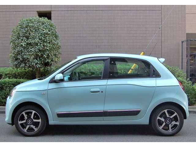 トゥインゴ インテンス　ワンオーナー　純正ナビＴＶ・バックカメラ　禁煙車（6枚目）