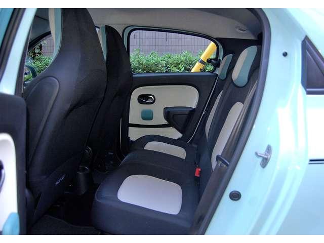 トゥインゴ インテンス　ワンオーナー　純正ナビＴＶ・バックカメラ　禁煙車（11枚目）