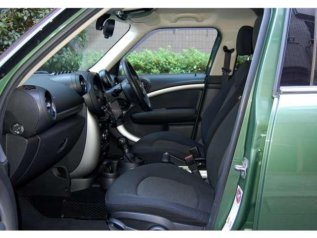 ＭＩＮＩ クーパーＤ　クロスオーバー　ミントＰＫＧ　ナビＴＶバックカメラ　ドラレコ　禁煙車（10枚目）