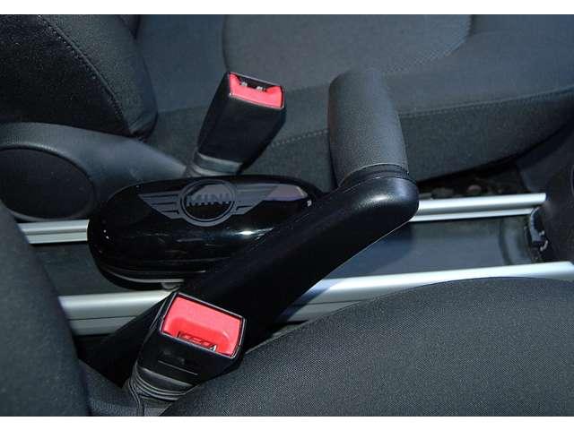 ＭＩＮＩ クーパーＤ　クロスオーバー　ミントＰＫＧ　ナビＴＶバックカメラ　ドラレコ　禁煙車（28枚目）