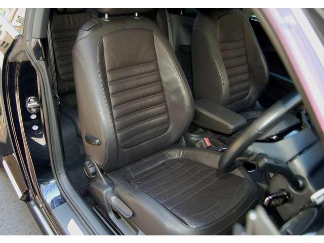 ザ・ビートル デザインレザーパッケージ　黒革・純正ナビＴＶバックカメラ　禁煙車（14枚目）