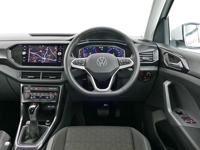 ＴＳＩ　スタイル　走行１６００ｋｍ　前後ドラレコ　デジタルメーター　ワイヤレスＣａｒｐｌａｙ対応ナビ　Ｂｌｕｅｔｏｏｔｈ　ＥＴＣ２．０　バックカメラ　前後パークセンサー　　ブラインドスポットディテクション　　認定中古車(46枚目)