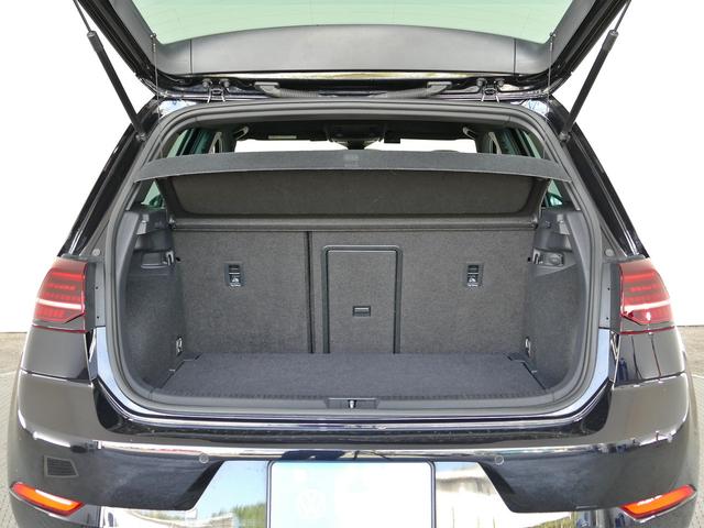 ゴルフ ＴＳＩハイライン　マイスター　７．５最終型　ベージュレザー内装　Ｄｙｎａｕｄｉｏプレミアムサウンド　液晶メーター　ドラレコ　Ｃａｒｐｌａｙ対応純正ナビ　地デジ　ＣＤ／ＤＶＤ　ＥＴＣ２．０　エンブレム内蔵バックカメラＣＰＯ認定中古車（17枚目）