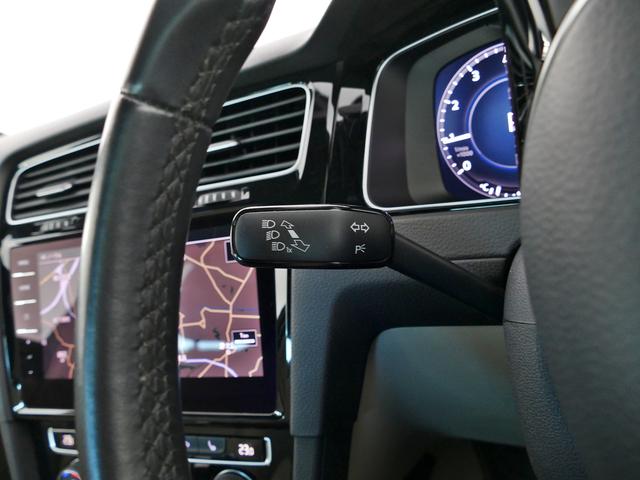 ゴルフ ＴＳＩハイライン　マイスター　７．５最終型　ベージュレザー内装　Ｄｙｎａｕｄｉｏプレミアムサウンド　液晶メーター　ドラレコ　Ｃａｒｐｌａｙ対応純正ナビ　地デジ　ＣＤ／ＤＶＤ　ＥＴＣ２．０　エンブレム内蔵バックカメラＣＰＯ認定中古車（33枚目）