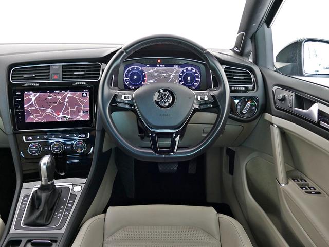 ゴルフ ＴＳＩハイライン　マイスター　７．５最終型　ベージュレザー内装　Ｄｙｎａｕｄｉｏプレミアムサウンド　液晶メーター　ドラレコ　Ｃａｒｐｌａｙ対応純正ナビ　地デジ　ＣＤ／ＤＶＤ　ＥＴＣ２．０　エンブレム内蔵バックカメラＣＰＯ認定中古車（45枚目）