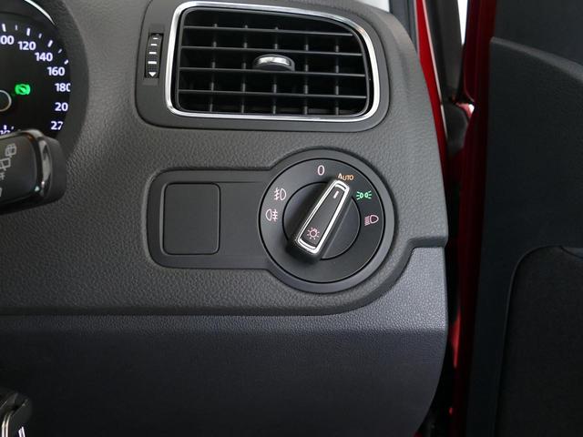 ポロ TSIコンフォートラインアップグレードパック 5ナンバー LEDヘッドライト 前後ドラレコ 純正ナビ 地デジ CD/DVD ETC2.0 バックカメラ ACC 純正15インチアルミホイール フォグランプ レザーステアリング CPO認定中古車(31枚目)