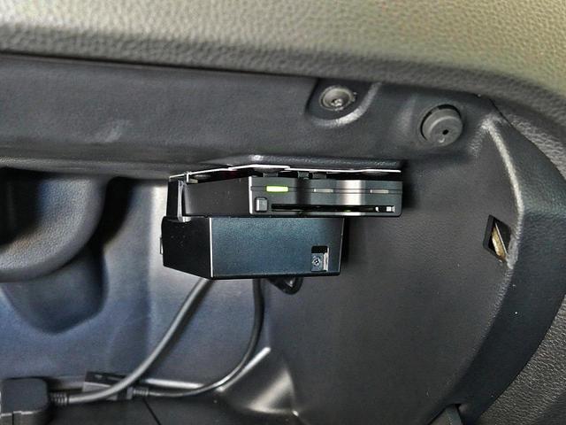 ポロ TSIコンフォートラインアップグレードパック 5ナンバー LEDヘッドライト 前後ドラレコ 純正ナビ 地デジ CD/DVD ETC2.0 バックカメラ ACC 純正15インチアルミホイール フォグランプ レザーステアリング CPO認定中古車(38枚目)