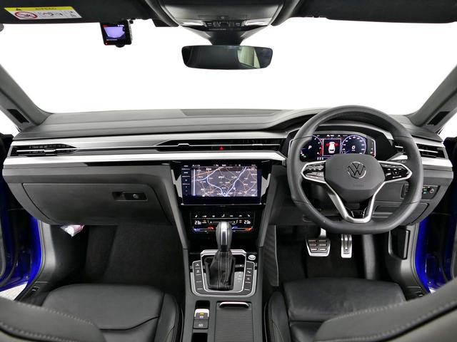 アルテオン シューティングブレーク ＴＳＩ　４モーション　Ｒラインアドバンス　ハーマンカードンプレミアムオーディオ　パノラマルーフ　前後ドラレコ　レザーシート　液晶メーター　ワイヤレスＣａｒｐｌａｙ対応純正ナビ　ＥＴＣ２．０　アラウンドビューカメラ　ＬＥＤ　ＣＰＯ認定中古車（5枚目）