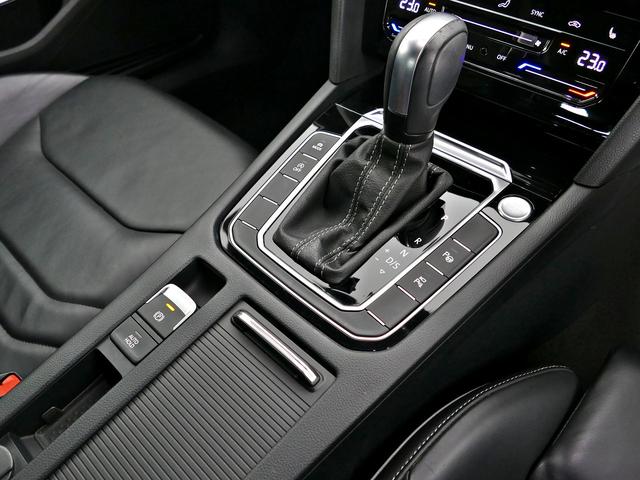 アルテオン シューティングブレーク ＴＳＩ　４モーション　Ｒラインアドバンス　ハーマンカードンプレミアムオーディオ　パノラマルーフ　前後ドラレコ　レザーシート　液晶メーター　ワイヤレスＣａｒｐｌａｙ対応純正ナビ　ＥＴＣ２．０　アラウンドビューカメラ　ＬＥＤ　ＣＰＯ認定中古車（42枚目）