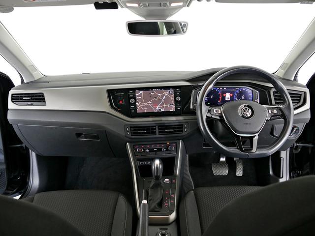 ポロ TSIコンフォートラインリミテッド 液晶メーター 前後パークセンサー Carplay対応純正ナビ 地デジ CD/DVD ETC2.0 エンブレム内蔵バックカメラ ACC ブラインドスポットディテクション LEDライト CPO認定中古車(5枚目)
