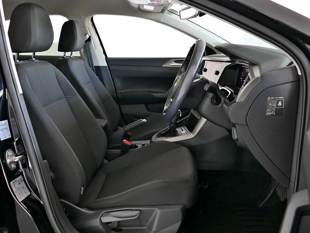 ポロ TSIコンフォートラインリミテッド 液晶メーター 前後パークセンサー Carplay対応純正ナビ 地デジ CD/DVD ETC2.0 エンブレム内蔵バックカメラ ACC ブラインドスポットディテクション LEDライト CPO認定中古車(11枚目)