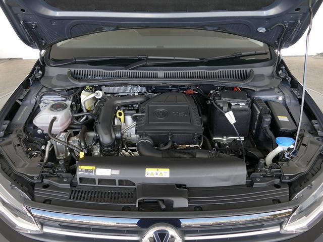 ポロ TSIコンフォートラインリミテッド 液晶メーター 前後パークセンサー Carplay対応純正ナビ 地デジ CD/DVD ETC2.0 エンブレム内蔵バックカメラ ACC ブラインドスポットディテクション LEDライト CPO認定中古車(38枚目)