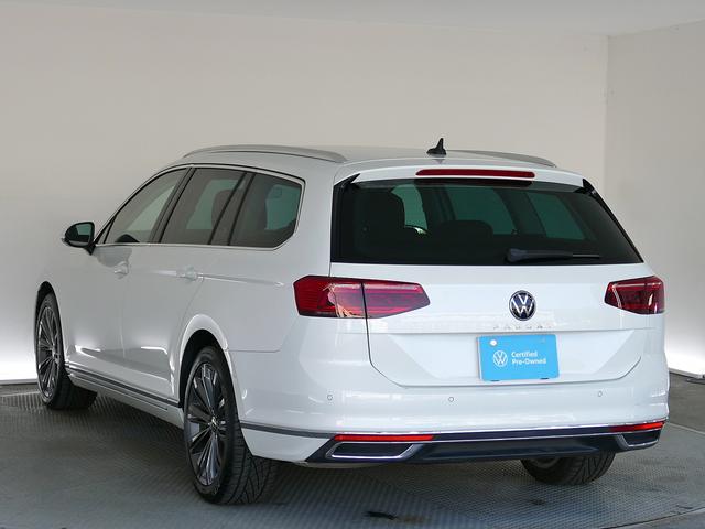 パサートヴァリアント ＴＤＩエレガンスアドバンス　後期型　黒レザーインテリア　ＩＱ．Ｌｉｇｈｔ　液晶メーター　ワイヤレスＣａｒｐｌａｙ対応純正ナビ　地デジ　ＥＴＣ２．０　アラウンドビューカメラ　電動テールゲート　純正１８ＡＷ　ＣＰＯ認定中古車（24枚目）