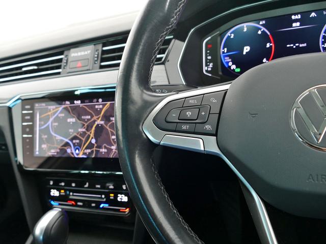 パサートヴァリアント ＴＤＩエレガンスアドバンス　後期型　黒レザーインテリア　ＩＱ．Ｌｉｇｈｔ　液晶メーター　ワイヤレスＣａｒｐｌａｙ対応純正ナビ　地デジ　ＥＴＣ２．０　アラウンドビューカメラ　電動テールゲート　純正１８ＡＷ　ＣＰＯ認定中古車（33枚目）