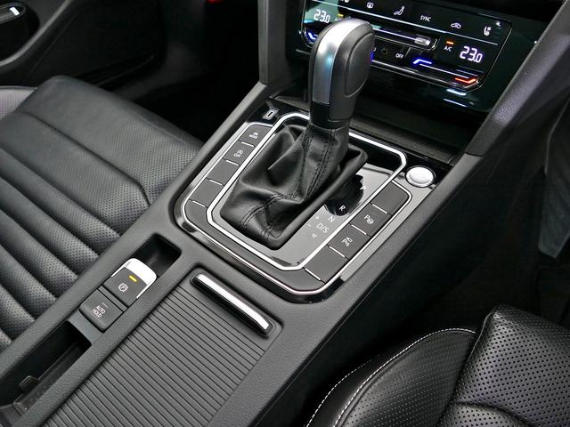 パサートヴァリアント ＴＤＩエレガンスアドバンス　後期型　黒レザーインテリア　ＩＱ．Ｌｉｇｈｔ　液晶メーター　ワイヤレスＣａｒｐｌａｙ対応純正ナビ　地デジ　ＥＴＣ２．０　アラウンドビューカメラ　電動テールゲート　純正１８ＡＷ　ＣＰＯ認定中古車（37枚目）