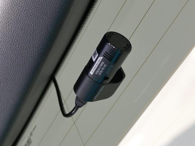 Ｔ－クロス ＴＳＩ　アクティブ　前後純正ドラレコ　液晶メーター　ワイヤレスＣａｒｐｌａｙ対応純正ナビ　ＥＴＣ２．０　バックカメラ　前後パークセンサー　ＬＥＤライト　ＡＣＣ　ブラインドスポットディテクション　ＣＰＯ認定中古車（7枚目）