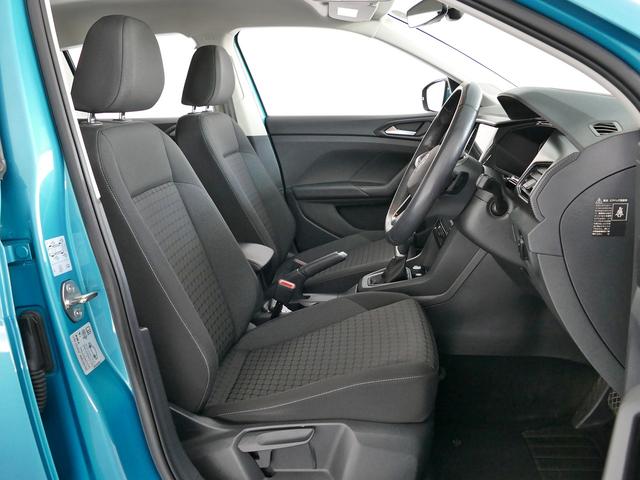 Ｔ－クロス ＴＳＩ　アクティブ　前後純正ドラレコ　液晶メーター　ワイヤレスＣａｒｐｌａｙ対応純正ナビ　ＥＴＣ２．０　バックカメラ　前後パークセンサー　ＬＥＤライト　ＡＣＣ　ブラインドスポットディテクション　ＣＰＯ認定中古車（13枚目）