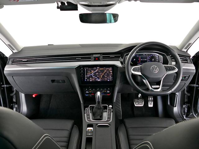 パサートオールトラック ＴＤＩ　４モーション　アドバンス　後期型　ベンチレーション付ナパレザーインテリア　液晶メーター　前後ドラレコ　ワイヤレスＣａｒｐｌａｙ対応純正ナビ　ＥＴＣ２．０　アラウンドビューカメラ　ＩＱライト　電動テールゲート　　ＣＰＯ認定中古車（5枚目）