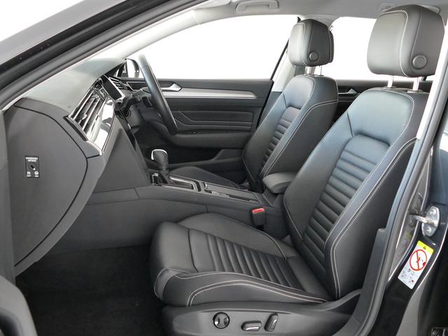 パサートオールトラック ＴＤＩ　４モーション　アドバンス　後期型　ベンチレーション付ナパレザーインテリア　液晶メーター　前後ドラレコ　ワイヤレスＣａｒｐｌａｙ対応純正ナビ　ＥＴＣ２．０　アラウンドビューカメラ　ＩＱライト　電動テールゲート　　ＣＰＯ認定中古車（15枚目）