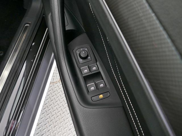パサートオールトラック ＴＤＩ　４モーション　アドバンス　後期型　ベンチレーション付ナパレザーインテリア　液晶メーター　前後ドラレコ　ワイヤレスＣａｒｐｌａｙ対応純正ナビ　ＥＴＣ２．０　アラウンドビューカメラ　ＩＱライト　電動テールゲート　　ＣＰＯ認定中古車（17枚目）