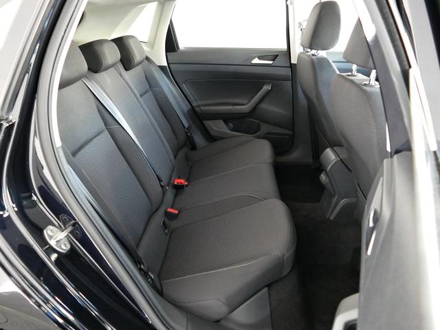 ポロ ＴＳＩコンフォートライン　前後純正ドラレコ　液晶メーター　Ｃａｒｐｌａｙ対応純正ナビ　地デジ　ＣＤ／ＤＶＤ　ＥＴＣ２．０　エンブレム内蔵バックカメラ　前後パークセンサー　デイライト　ＡＣＣ　ブラインドスポット　ＣＰＯ認定中古車（16枚目）