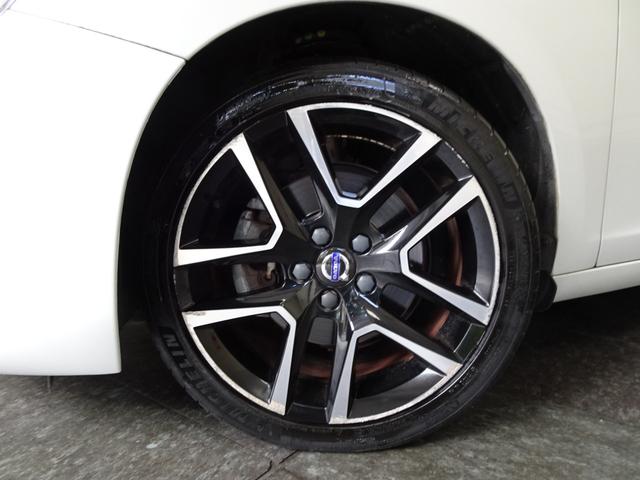 S60 D4 ダイナミックエディション 後期型 記録簿 禁煙車 衝突軽減ブレーキ ブラインドスポット レーンキープ 直列4気筒2000CCディーゼルターボ アイシン製8速AT(17枚目)