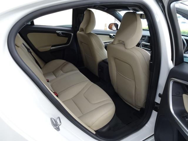 S60 D4 ダイナミックエディション 後期型 記録簿 禁煙車 衝突軽減ブレーキ ブラインドスポット レーンキープ 直列4気筒2000CCディーゼルターボ アイシン製8速AT(35枚目)