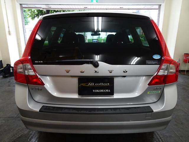 Ｖ７０ ２．５Ｔ　ＬＥ　記録簿　直列５気筒２５２０ＣＣターボ　アイシン製６速ＡＴ　令和６年Ａ／Ｃコンプレッサー交換済　純正１７インチアルミホイール　ＨＩＤ　ルーフレール（10枚目）
