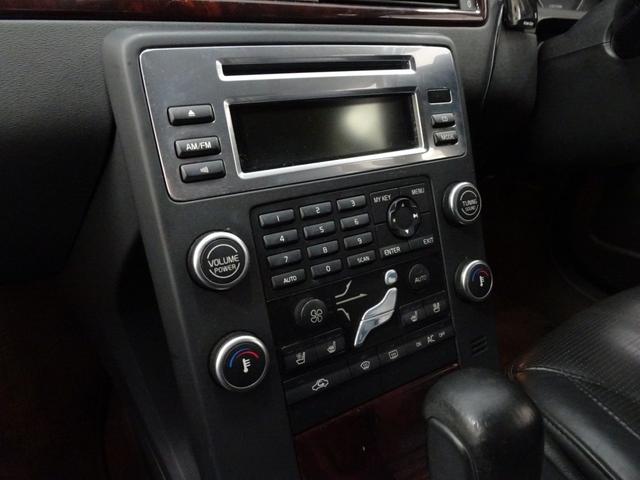 Ｖ７０ ２．５Ｔ　ＬＥ　記録簿　直列５気筒２５２０ＣＣターボ　アイシン製６速ＡＴ　令和６年Ａ／Ｃコンプレッサー交換済　純正１７インチアルミホイール　ＨＩＤ　ルーフレール（20枚目）