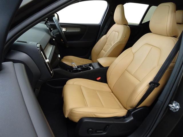 ＸＣ４０ Ｔ４　ＡＷＤ　インスクリプション　ワンオーナー　ユーザー買取車　記録簿　禁煙車　衝突軽減ブレーキ　直列４気筒２０００ＣＣターボ　アイシン製８速ＡＴ　ブラインドスポット　レーンキープ　パイロットアシスト　カープレイ　ＬＥＤ　純正アルミ（39枚目）