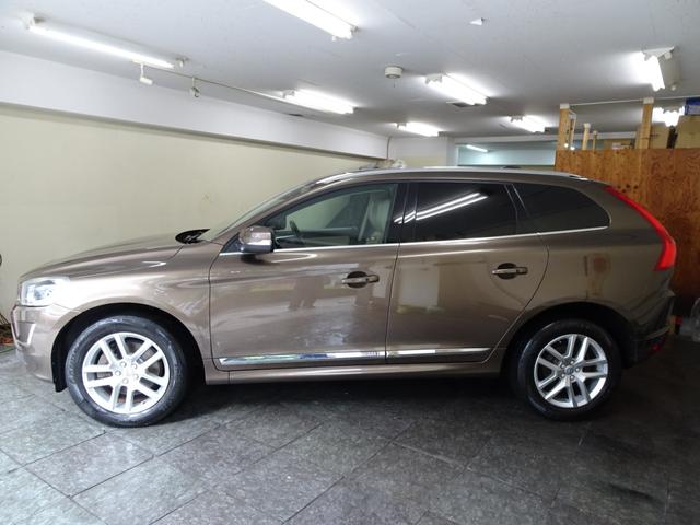 ＸＣ６０ Ｄ４　クラシック　最終型　記録簿　禁煙車　スペアキー　衝突軽減ブレーキ　直列４気筒２０００ＣＣディーゼルターボ　アイシン製８速ＡＴ　ブラインドスポット　レーンキープ　ＥＧＲ洗浄　タイヤ４本新品（12枚目）