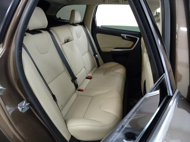 ＸＣ６０ Ｄ４　クラシック　最終型　記録簿　禁煙車　スペアキー　衝突軽減ブレーキ　直列４気筒２０００ＣＣディーゼルターボ　アイシン製８速ＡＴ　ブラインドスポット　レーンキープ　ＥＧＲ洗浄　タイヤ４本新品（35枚目）