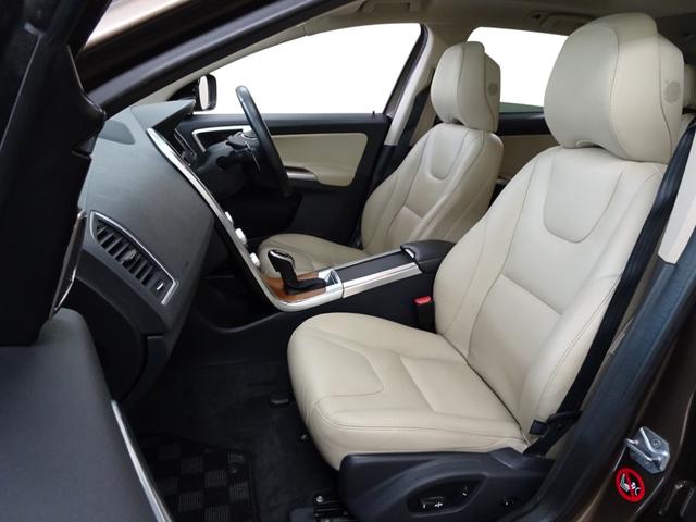 ＸＣ６０ Ｄ４　クラシック　最終型　記録簿　禁煙車　スペアキー　衝突軽減ブレーキ　直列４気筒２０００ＣＣディーゼルターボ　アイシン製８速ＡＴ　ブラインドスポット　レーンキープ　ＥＧＲ洗浄　タイヤ４本新品（38枚目）