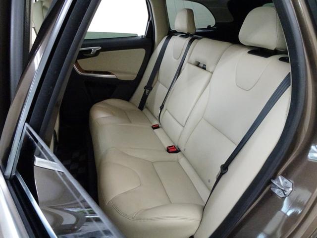 ＸＣ６０ Ｄ４　クラシック　最終型　記録簿　禁煙車　スペアキー　衝突軽減ブレーキ　直列４気筒２０００ＣＣディーゼルターボ　アイシン製８速ＡＴ　ブラインドスポット　レーンキープ　ＥＧＲ洗浄　タイヤ４本新品（39枚目）