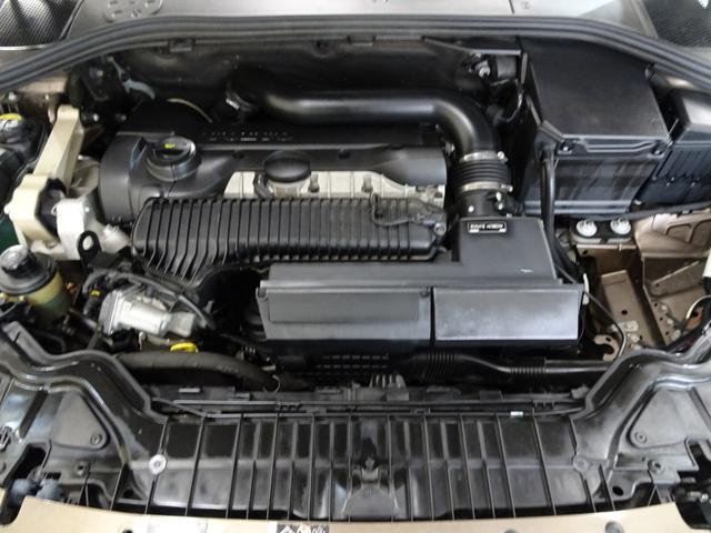 V60 クロスカントリー T5 AWD SE 下取車 記録簿 禁煙車 4WD 衝突軽減ブレーキ スペアキー ブラインドスポット レーンキープ 直列5気筒2500CCターボ アイシン製6速AT(18枚目)