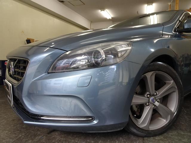 V40 T4 SE 下取車 記録簿 禁煙車 衝突軽減ブレーキ 直列4気筒1600CCターボ 6速DCT ブラインドスポット レーンキープ ACC ガラスルーフ(6枚目)