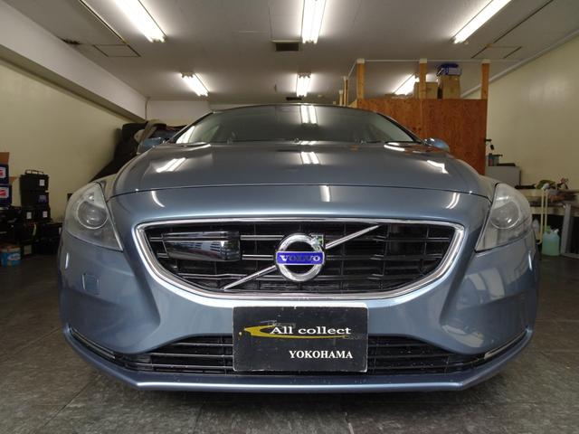 V40 T4 SE 下取車 記録簿 禁煙車 衝突軽減ブレーキ 直列4気筒1600CCターボ 6速DCT ブラインドスポット レーンキープ ACC ガラスルーフ(9枚目)