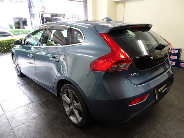V40 T4 SE 下取車 記録簿 禁煙車 衝突軽減ブレーキ 直列4気筒1600CCターボ 6速DCT ブラインドスポット レーンキープ ACC ガラスルーフ(16枚目)