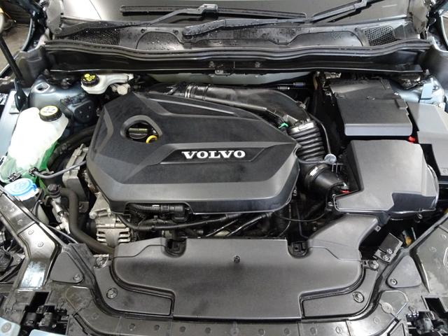 V40 T4 SE 下取車 記録簿 禁煙車 衝突軽減ブレーキ 直列4気筒1600CCターボ 6速DCT ブラインドスポット レーンキープ ACC ガラスルーフ(18枚目)