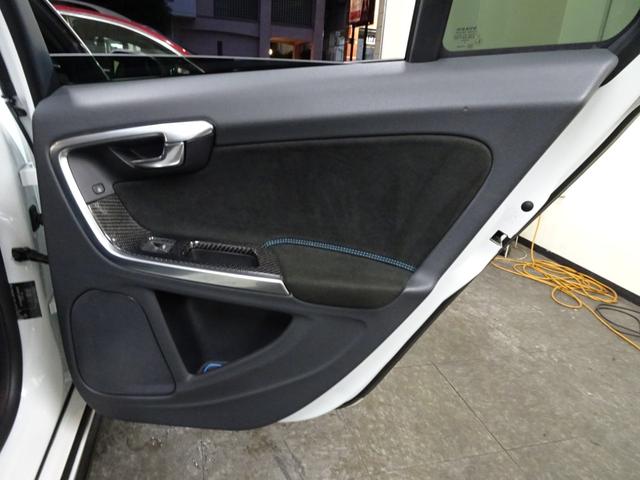 VOLVO V60 POLESTAR