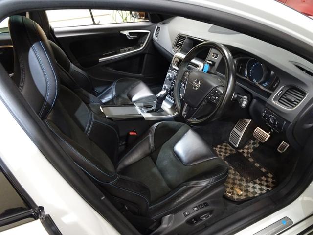 VOLVO V60 POLESTAR