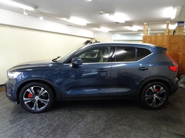 XC40 T4 AWD インスクリプション 記録簿 禁煙車 衝突軽減ブレーキ ブラインドスポット レーンキープ パイロットアシスト 直列4気筒2000CCターボ アイシン製8速AT(12枚目)