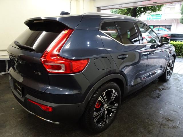 XC40 T4 AWD インスクリプション 記録簿 禁煙車 衝突軽減ブレーキ ブラインドスポット レーンキープ パイロットアシスト 直列4気筒2000CCターボ アイシン製8速AT(15枚目)