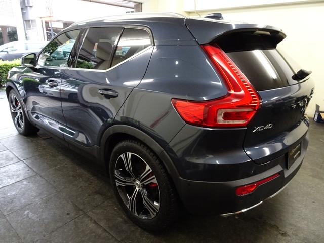XC40 T4 AWD インスクリプション 記録簿 禁煙車 衝突軽減ブレーキ ブラインドスポット レーンキープ パイロットアシスト 直列4気筒2000CCターボ アイシン製8速AT(16枚目)