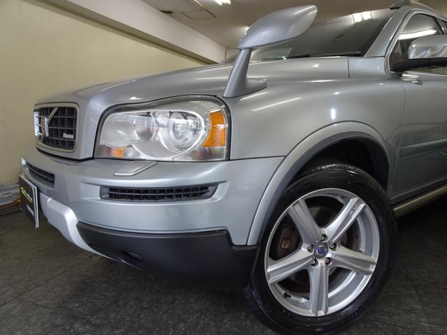 XC90 3.2 Rデザイン 後期型 記録簿 禁煙車 スペアキー 7人乗 直列6気筒3200CC アイシン製6速AT HID Rデザイン専用19インチアルミホイール(6枚目)